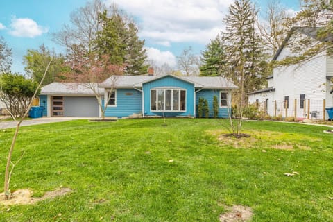 Experience lakeside tranquility at The 9 House in Douglas