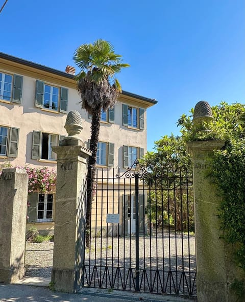 Villa Adelaide Lakeview Bed and Breakfast in Como