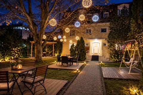 Property building, Garden