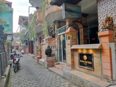 Harmony Guest House Bed and Breakfast in Karangasem Regency