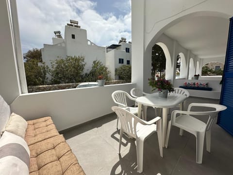 Patio, View (from property/room), Balcony/Terrace, Seating area, Dining area