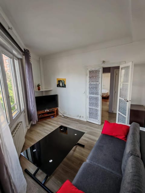 Communal lounge/ TV room, TV and multimedia, Living room, Seating area