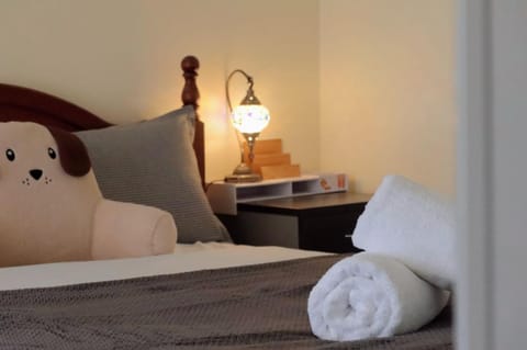 Coleman Comfort Hub - close to City&Air port House in Glenorchy