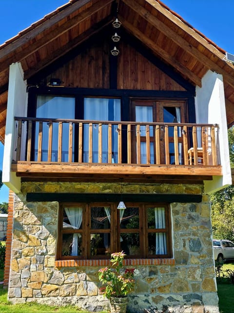 Cabañas Las orquídeas House in Hidalgo, Mexico