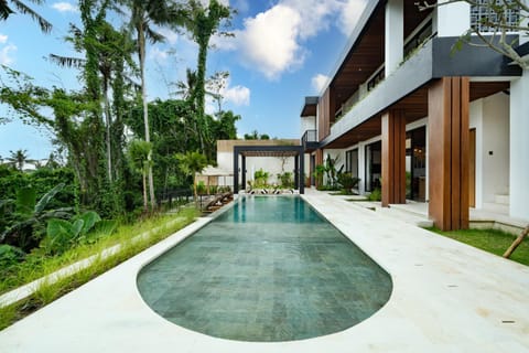 Property building, Pool view, Swimming pool