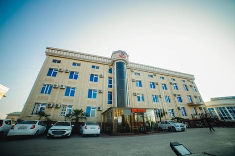 Property building, Day, Parking