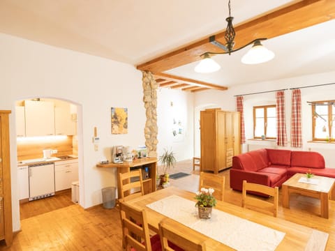 Kitchen or kitchenette, Living room, Photo of the whole room, Seating area, Dining area, minibar
