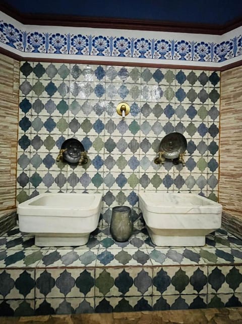 Hot Spring Bath, Sauna, Steam room, Spa and wellness centre/facilities