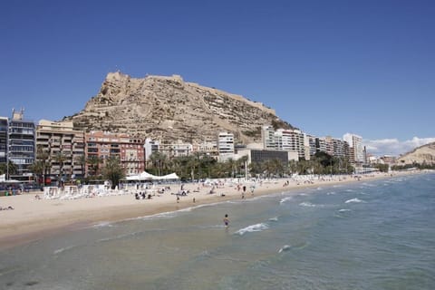 Apartamento en Rambla Alicante 4 pax Apartment in Alicante