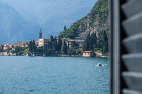 Property building, Restaurant/places to eat, Spring, Day, Natural landscape, Activities, Summer, View (from property/room), View (from property/room), Canoeing, City view, City view, Garden view, Lake view, Lake view, Landmark view, Mountain view, Mountain view, Seasons, Location, Sunrise, Sunset, air conditioner