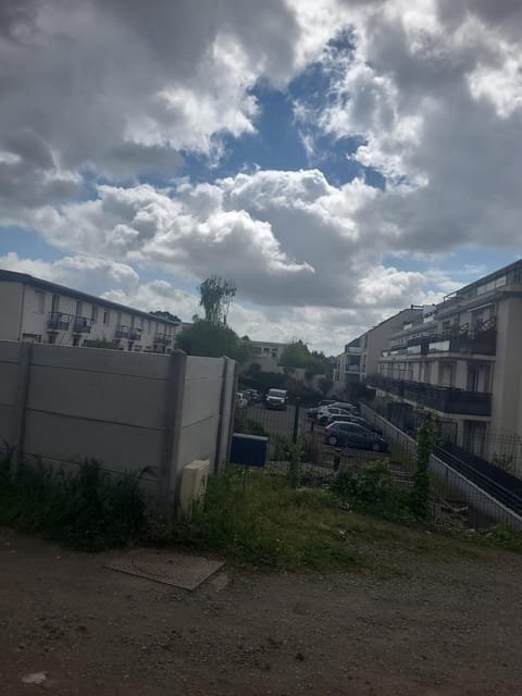 Nice modern house, bright and quiet assured House in Nantes