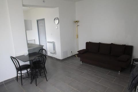 Nice modern house, bright and quiet assured House in Nantes