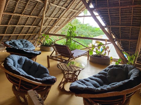 Restaurant/places to eat, View (from property/room), Balcony/Terrace, Seating area, Sea view, Breakfast