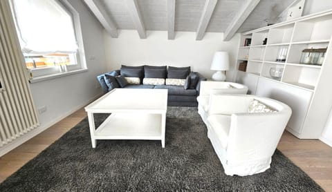 Alpin Lake Haven Apartment in Molveno