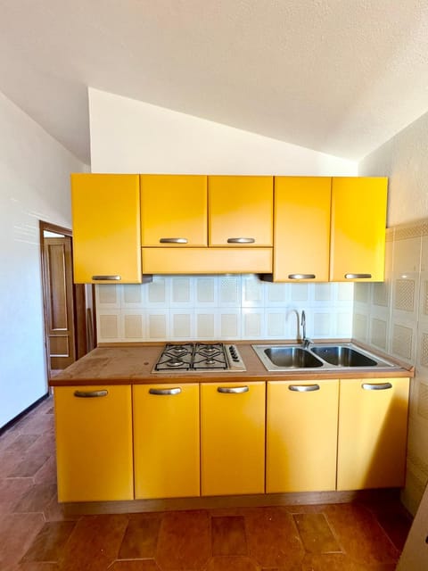 Trilocale a 900mt dalla Spiaggia La Cinta House in San Teodoro