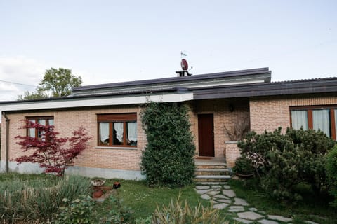 Property building, Spring, Garden, Garden view