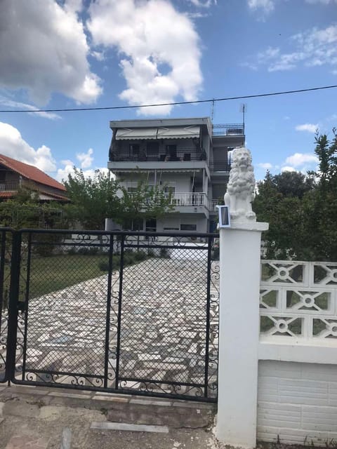 ARIS House House in Evros, Greece
