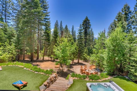 Hyphen 4-bedrooms rental, private beach, filtered view Villa in Tahoe City