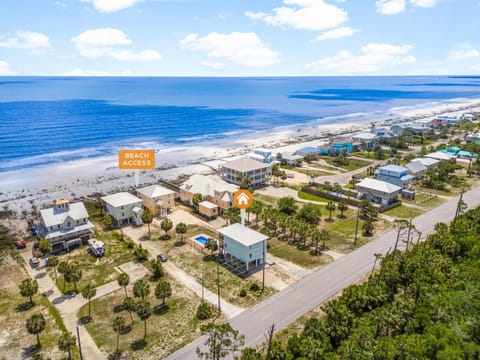 Property building, Day, Neighbourhood, Natural landscape, Bird's eye view, Beach, Sea view, Location