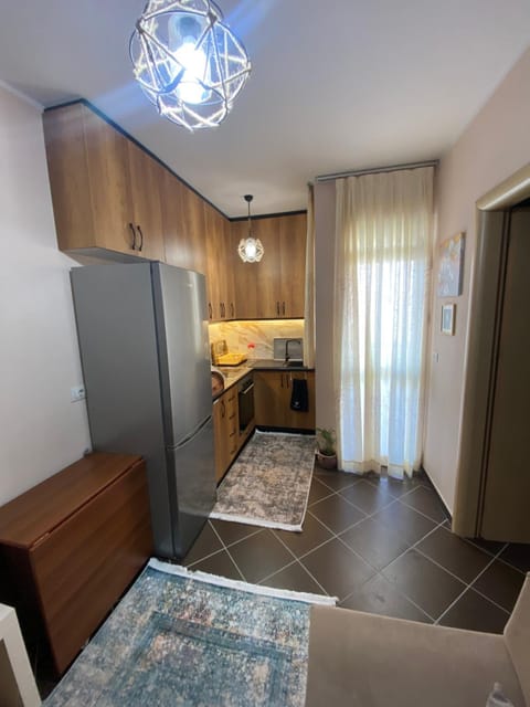 Kitchen or kitchenette, oven