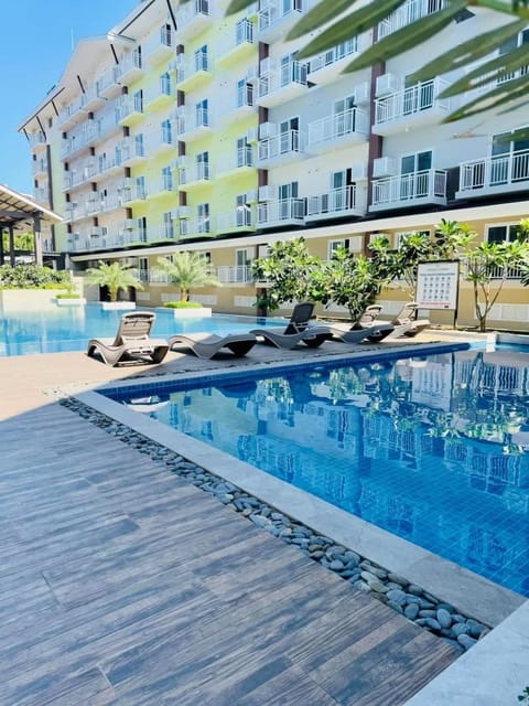 Pool view, Swimming pool, Swimming pool, sunbed