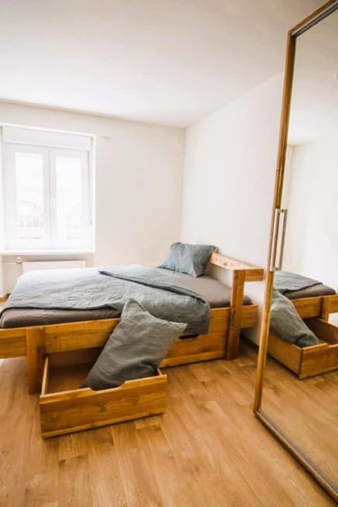 Zurich City Center Apartments next to Zurich HB Main Train Station LA - Self Checkin Apartment in Zurich City