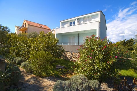 Apartman Mir Apartment in Murter