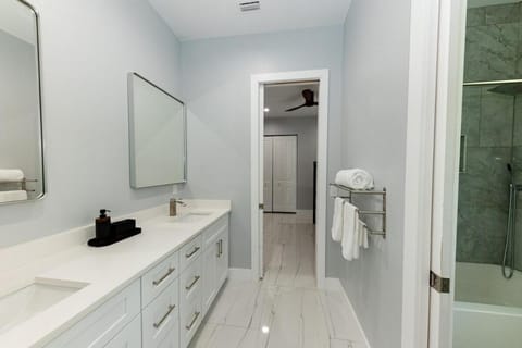 Relaxing Little Getaway, Game Room! House in Port Charlotte