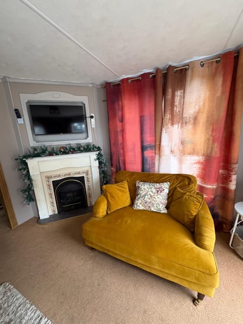 Robins Lodge by the sea House in Poole