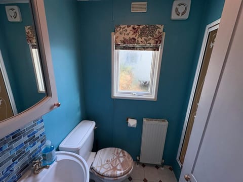 Robins Lodge by the sea House in Poole