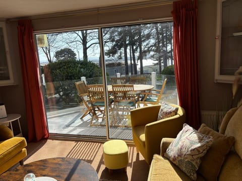 Robins Lodge by the sea House in Poole