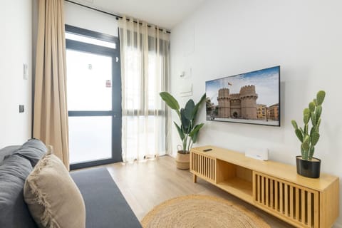 Communal lounge/ TV room, TV and multimedia, Living room, Seating area