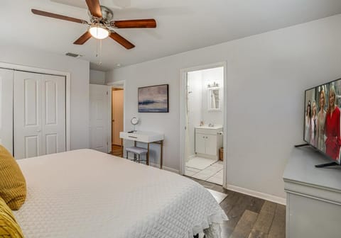 Family fun 4bed 2bath with pool House in San Antonio