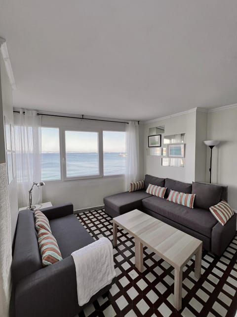 Natural landscape, Living room, Sea view