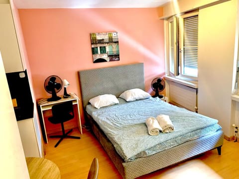 New Studio in the Center of Zurich Old Town Muhlegasse - Self Checkin Apartment in Zurich City