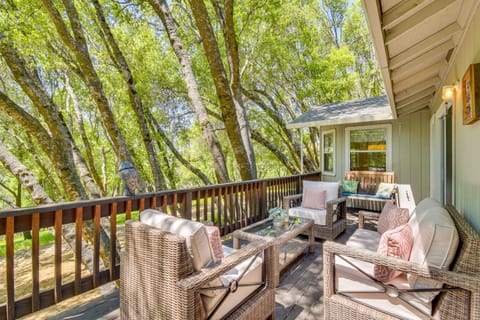 Yosemite Home Base Community Perks and Lake Access! House in Groveland