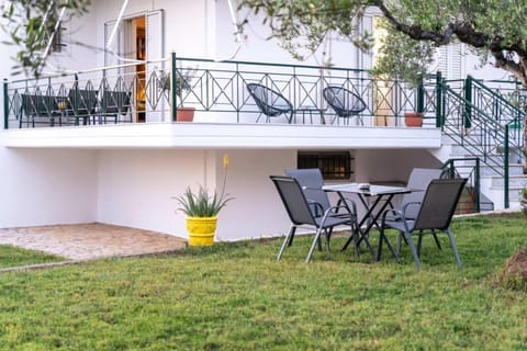 Olive Harmony House Apartment in Messenia