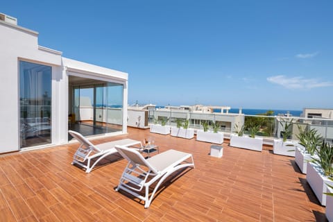 Balcony/Terrace, Sea view, sunbed
