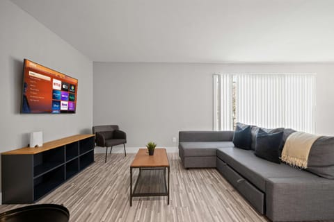 Peaceful Rochester Escape Perfect for Families Apartment in Rochester