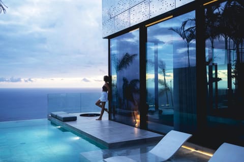 Property building, Sea view, Swimming pool