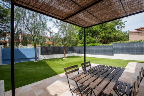 Garden, Garden view