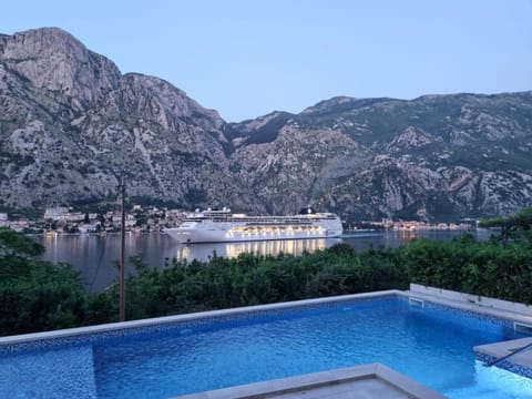 Sea view apartment with heated pool Apartment in Kotor