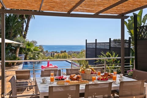 Patio, Day, Dining area, Pool view, Sea view, Swimming pool, sunbed