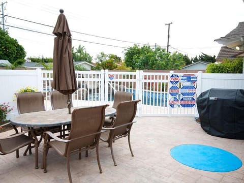 F-30 Small World House in Garden Grove