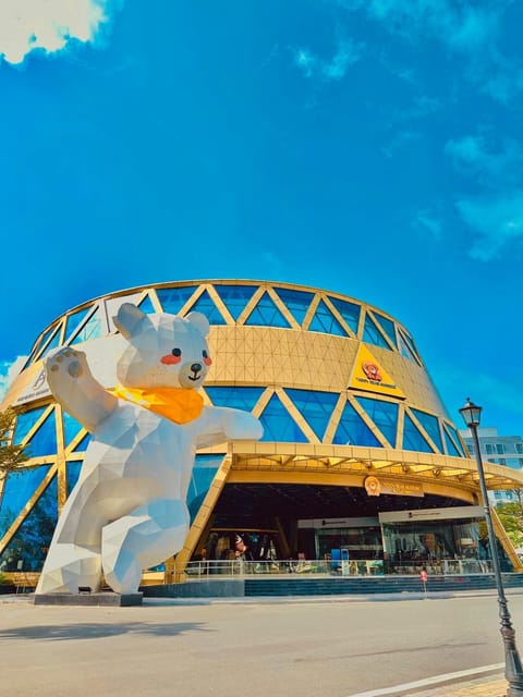 Nearby landmark