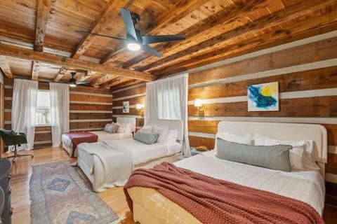 Cozy Lux Cabin With Game Room Cabin in Murfreesboro