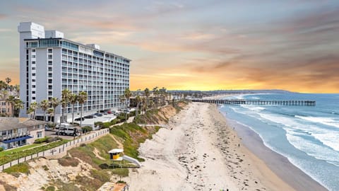 Panoramic Ocean Views Beach & Boardwalk Access House in Pacific Beach