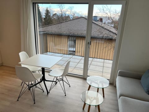 Stunning Apartments, Bernina - Self Checkin Apartment in Zurich City