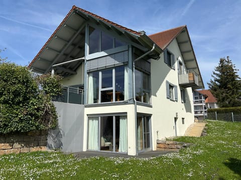 Property building, Garden, Balcony/Terrace, Garden view