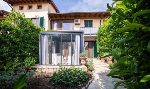 Property building, Patio, Garden